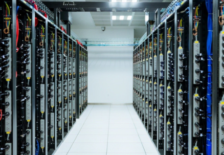 数据中心运营能力该如何提升？AI机器人或许迎来新机遇